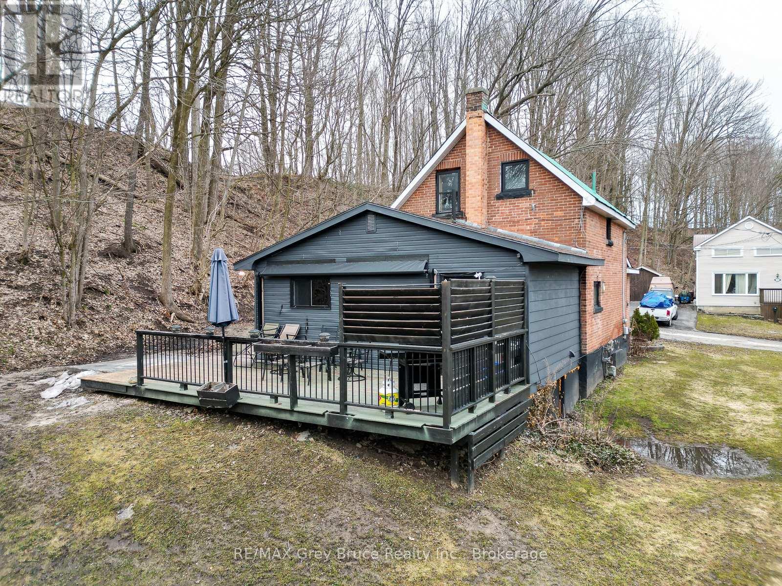 561 17th Street W, Owen Sound, Ontario  N4K 4B6 - Photo 38 - X12955440