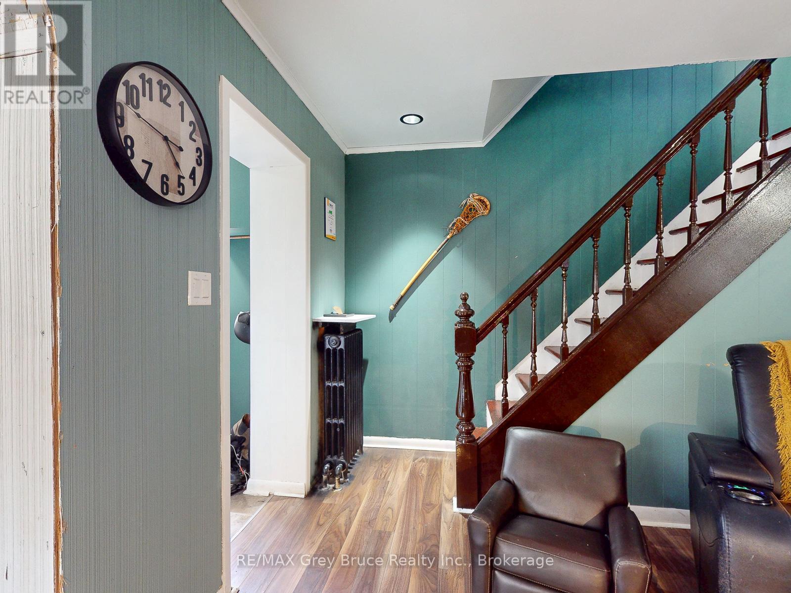 561 17th Street W, Owen Sound, Ontario  N4K 4B6 - Photo 7 - X12955440