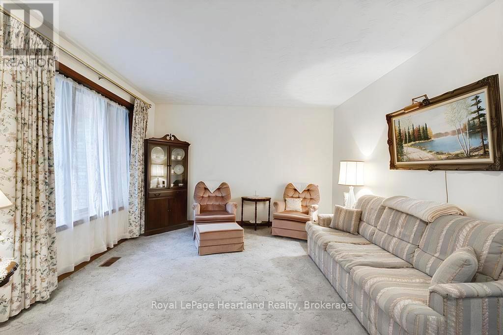 146 Princess Street, Central Huron, Ontario  N0M 1L0 - Photo 12 - X12955578