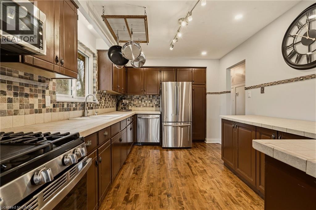 21 Milverton Close, Waterdown, Ontario  L8B 0B1 - Photo 13 - 40813217