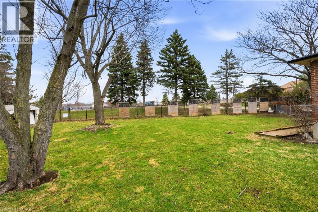 21 Milverton Close, Waterdown, Ontario  L8B 0B1 - Photo 34 - 40813217