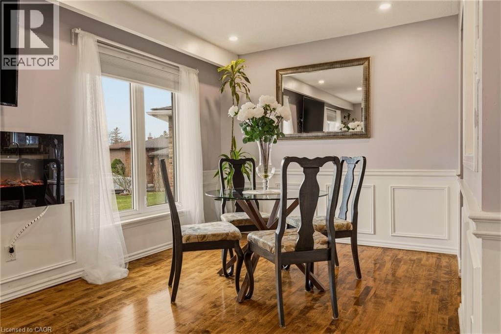 21 Milverton Close, Waterdown, Ontario  L8B 0B1 - Photo 9 - 40813217