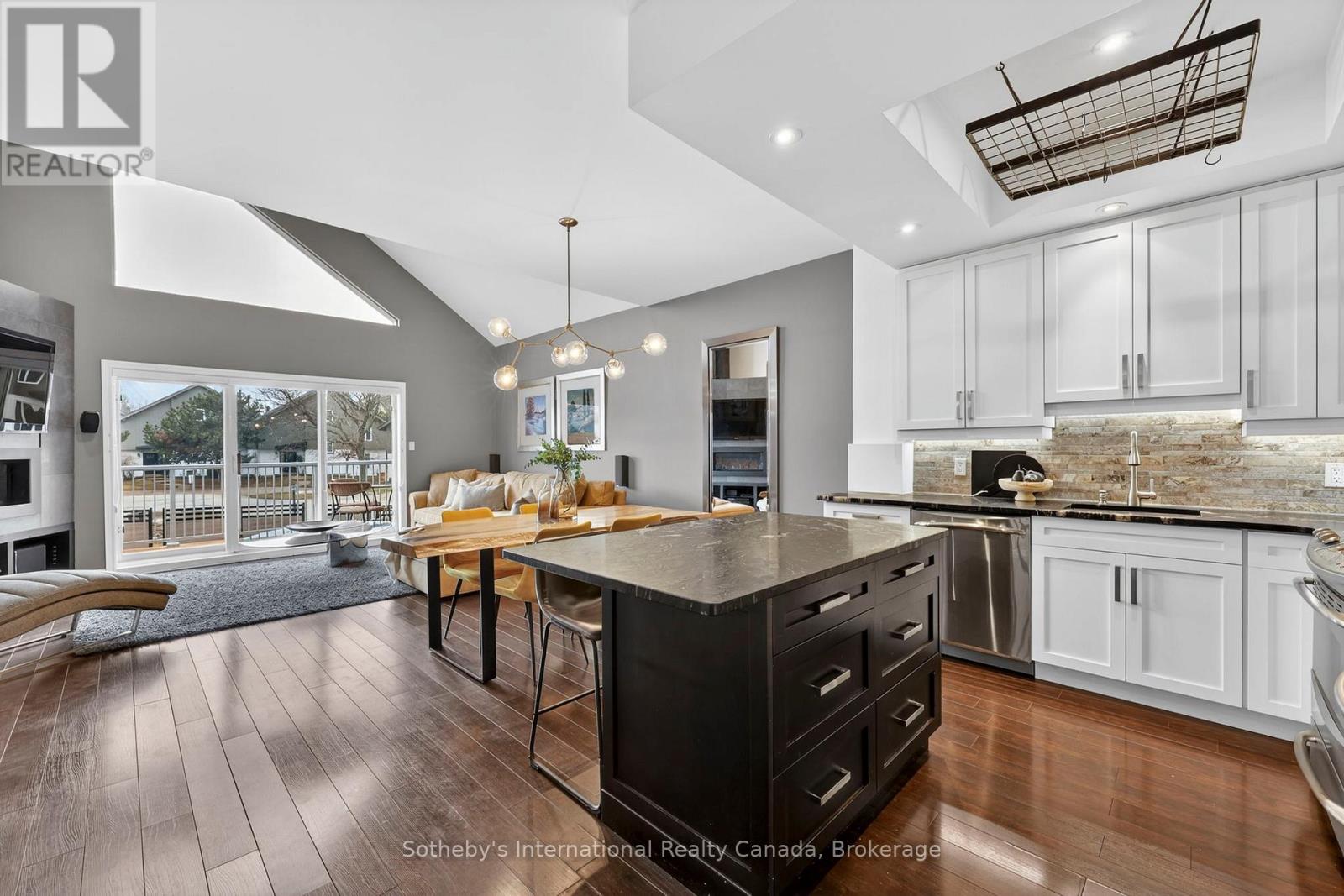 10 - 110 Kellie's Way, Blue Mountains, Ontario  L9Y 0L6 - Photo 17 - X12955934