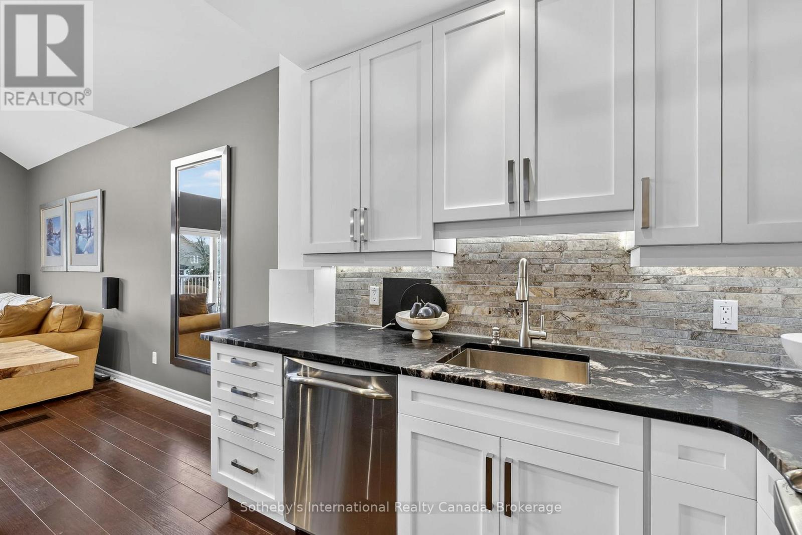 10 - 110 Kellie's Way, Blue Mountains, Ontario  L9Y 0L6 - Photo 19 - X12955934