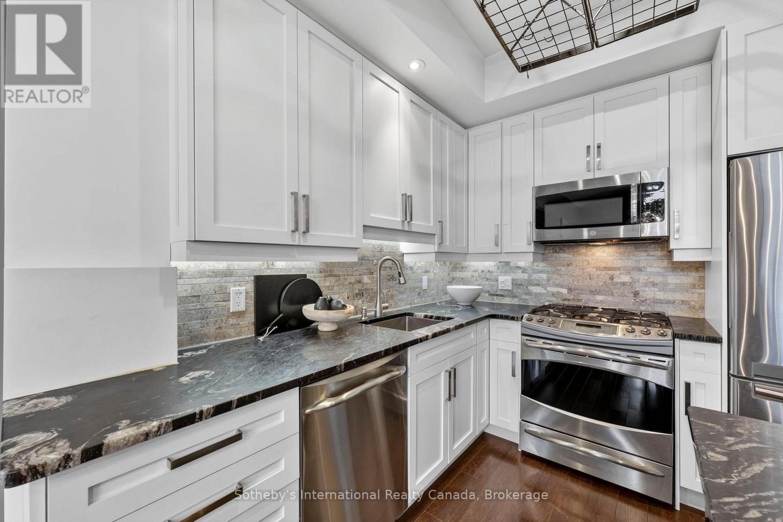 10 - 110 Kellie's Way, Blue Mountains, Ontario  L9Y 0L6 - Photo 20 - X12955934