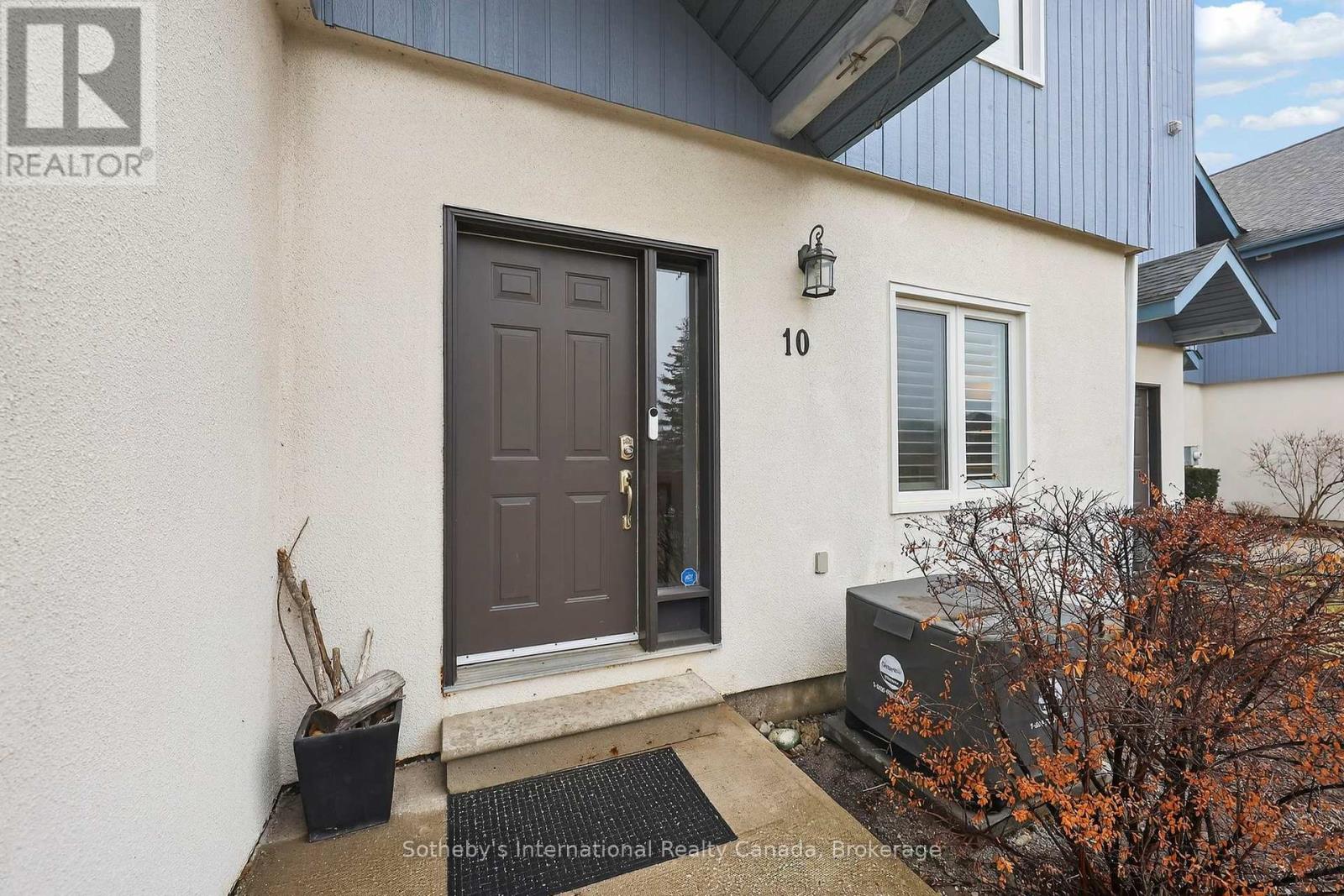 10 - 110 Kellie's Way, Blue Mountains, Ontario  L9Y 0L6 - Photo 3 - X12955934