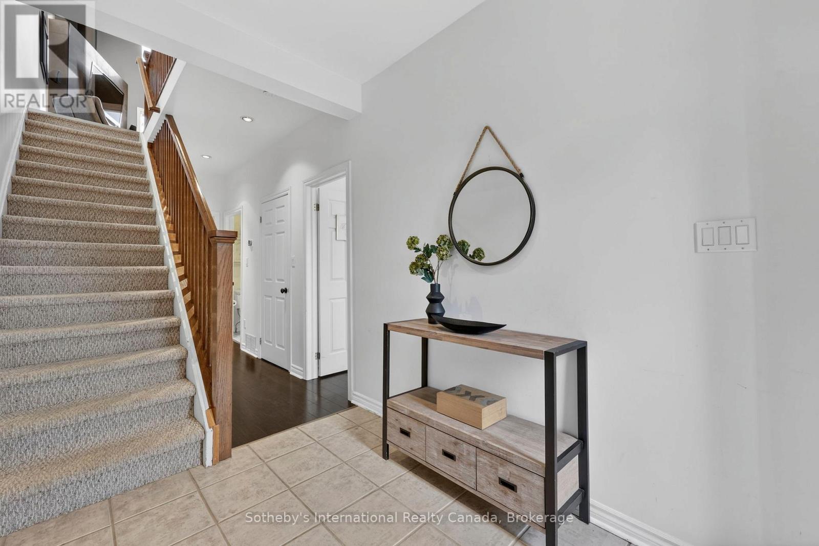 10 - 110 Kellie's Way, Blue Mountains, Ontario  L9Y 0L6 - Photo 4 - X12955934