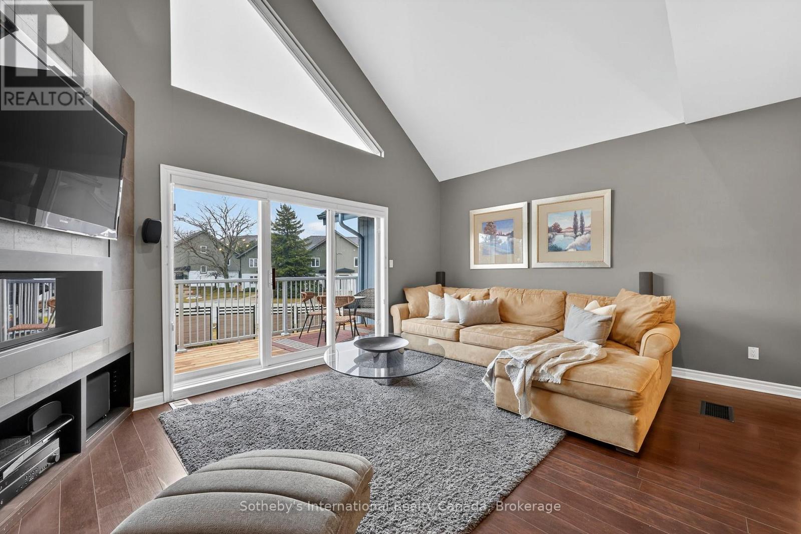 10 - 110 Kellie's Way, Blue Mountains, Ontario  L9Y 0L6 - Photo 9 - X12955934