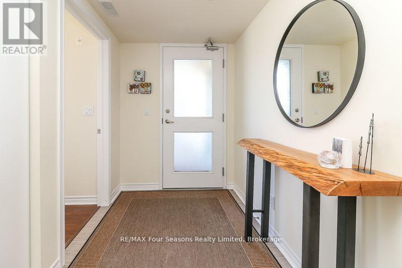 308 - 6 Brandy Lane Drive, Collingwood, Ontario  L9Y 0X4 - Photo 2 - S12956024