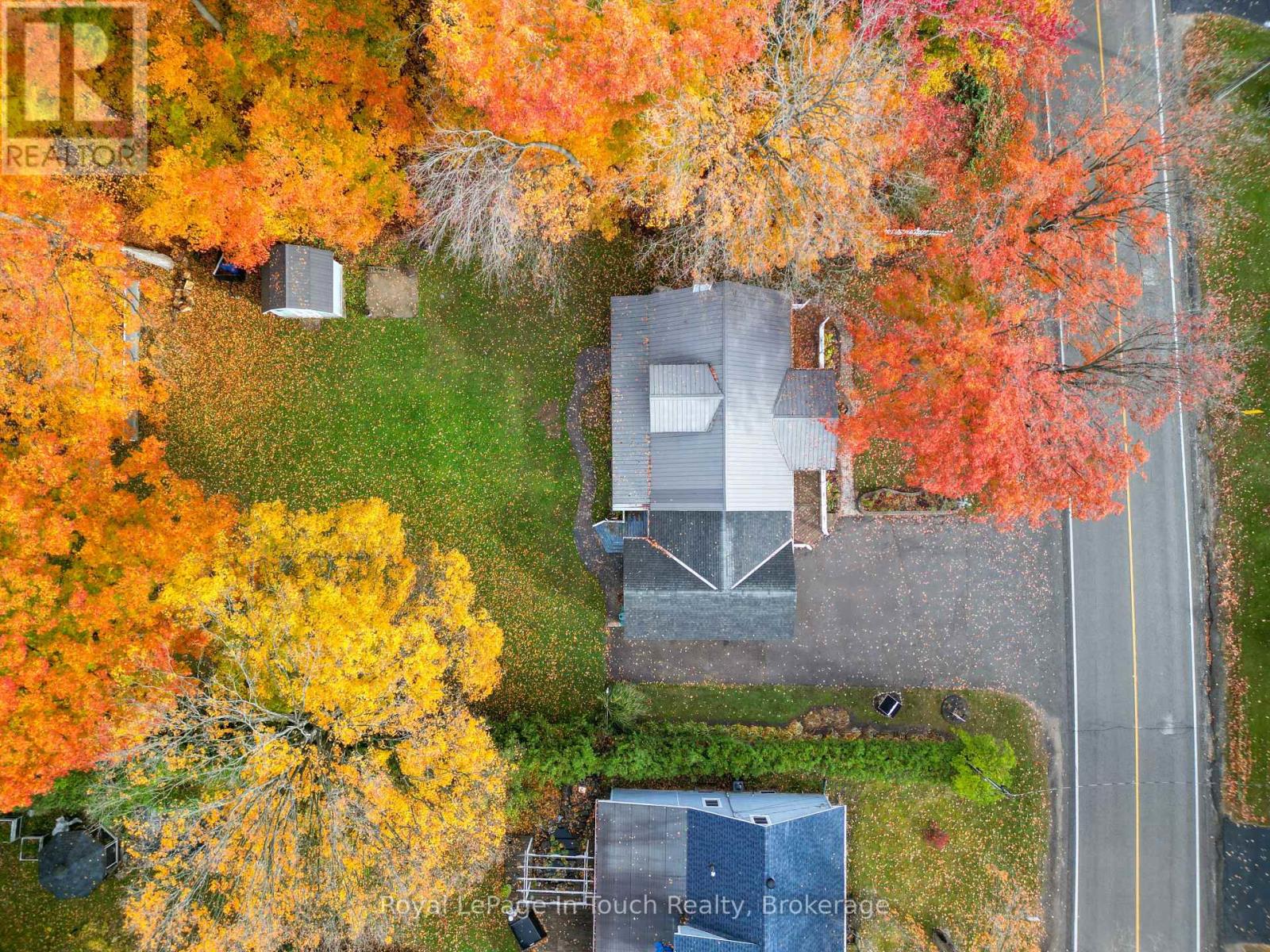 748 Overhead Bridge Road, Tiny, Ontario  L9M 0V6 - Photo 7 - S12956082