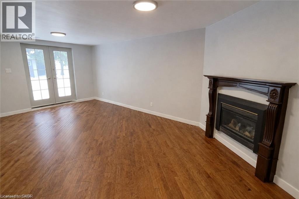 43 Southwood Drive Unit# 2, Kitchener, Ontario  N2E 2E6 - Photo 2 - 40817545