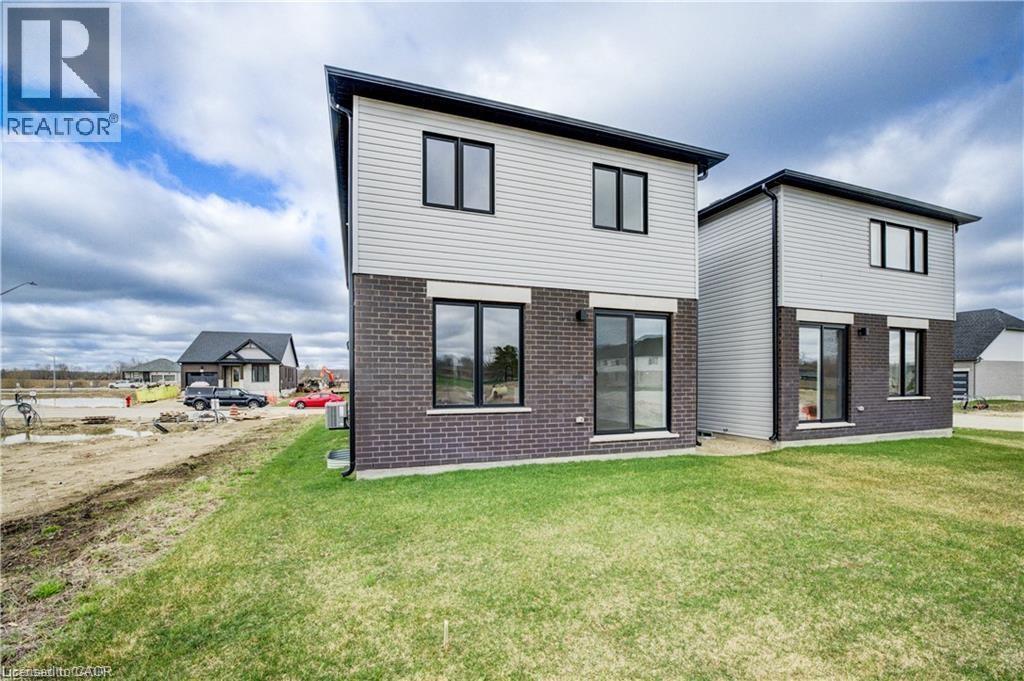 102 Thackeray Way, Harriston, Ontario  N0G 1Z0 - Photo 33 - 40817594