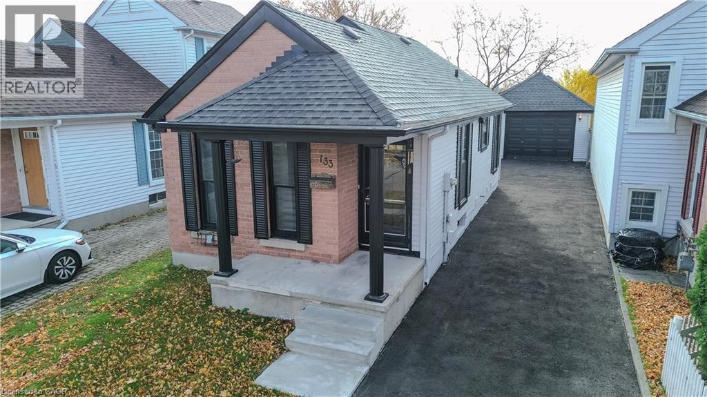 133 Wake Robin Drive, Kitchener, Ontario  N2E 3L6 - Photo 3 - 40817600