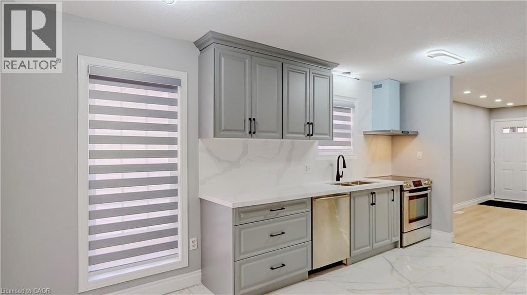 133 Wake Robin Drive, Kitchener, Ontario  N2E 3L6 - Photo 9 - 40817600