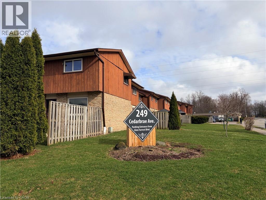 249 Cedarbrae Avenue Unit# 1, Waterloo, Ontario  N2L 4S8 - Photo 30 - 40817602