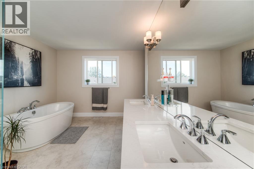 537 Valhalla Crescent Unit# A, Waterloo, Ontario  N2T 2J7 - Photo 37 - 40817550