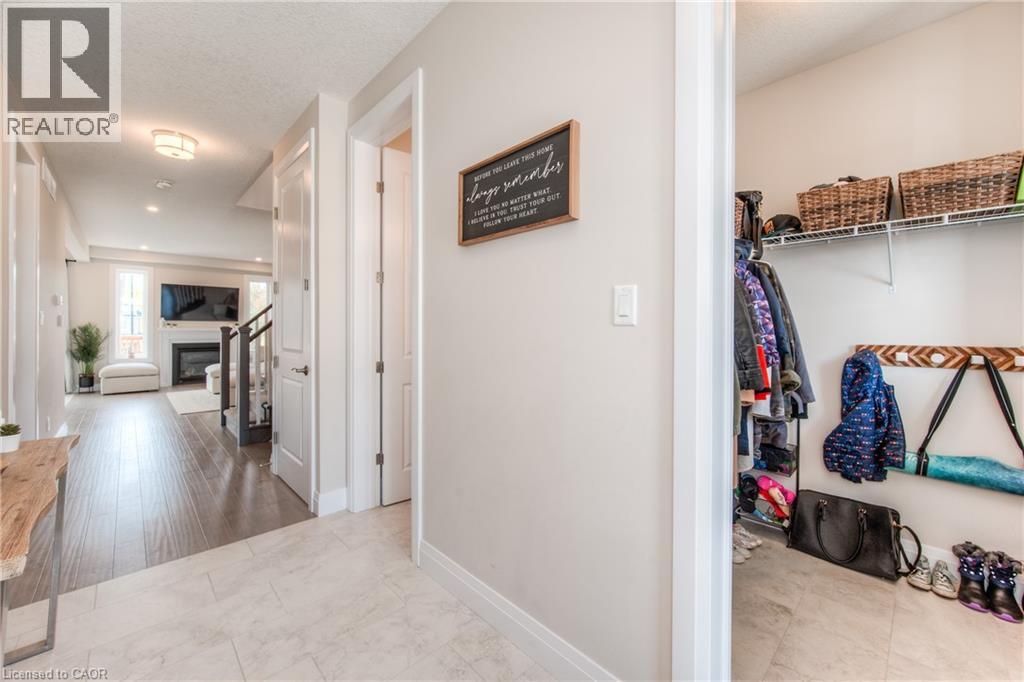 537 Valhalla Crescent Unit# A, Waterloo, Ontario  N2T 2J7 - Photo 6 - 40817550