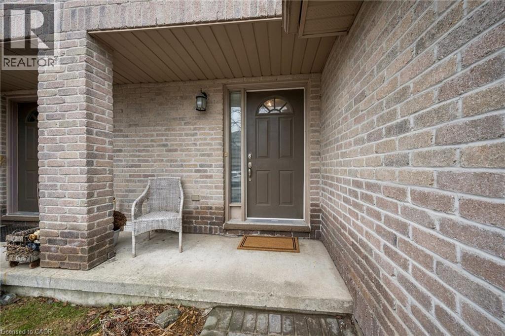 230 Blackhorne Drive Unit# 42, Kitchener, Ontario  N2E 1Z4 - Photo 2 - 40817177