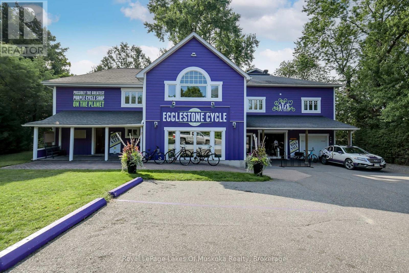 230 Ecclestone Drive, Bracebridge, Ontario  P1L 1G4 - Photo 2 - X12956734