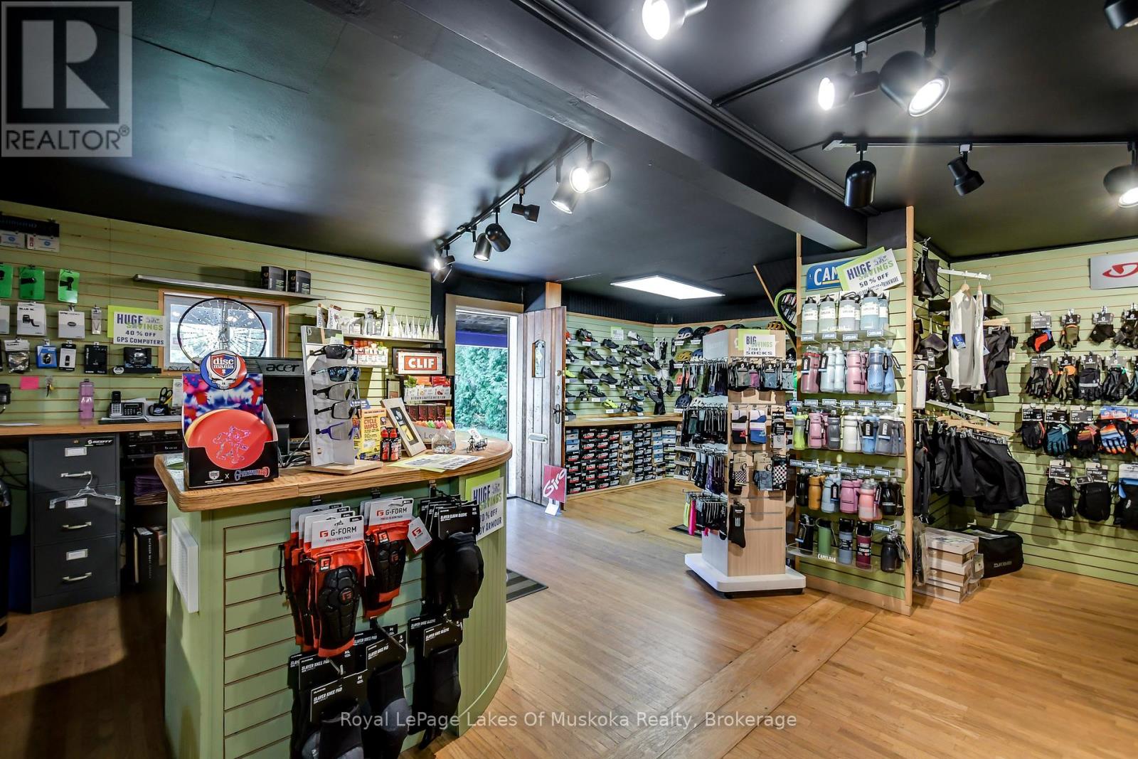 230 Ecclestone Drive, Bracebridge, Ontario  P1L 1G4 - Photo 43 - X12956736