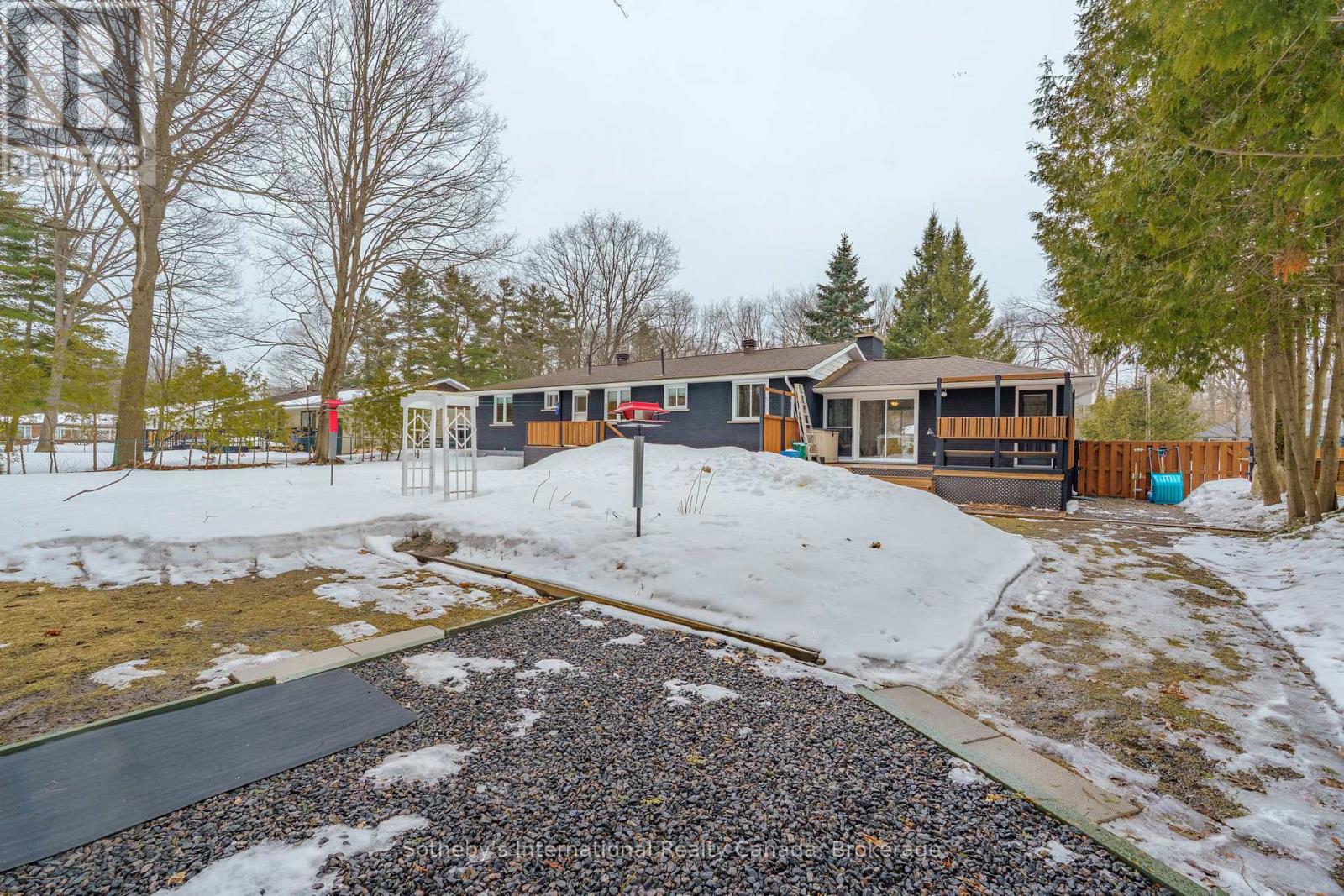 230 Alexander Street, Gravenhurst, Ontario  P1P 1A6 - Photo 36 - X12956778