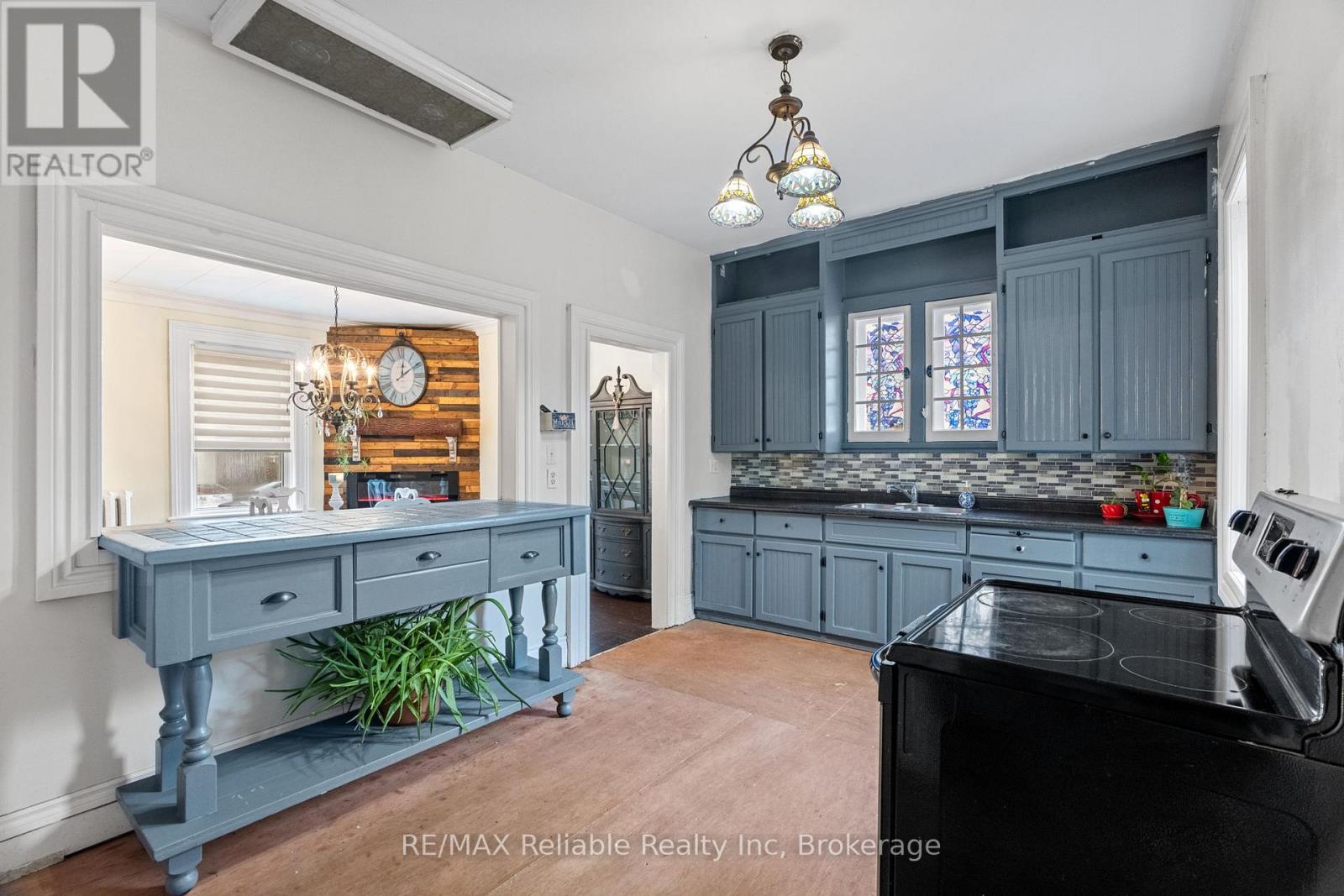 112 Goderich Street W, Huron East, Ontario  N0K 1W0 - Photo 15 - X12956850