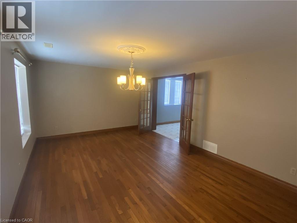 38 Eleventh Road E, Stoney Creek, Ontario  L8J 3N5 - Photo 7 - 40817611