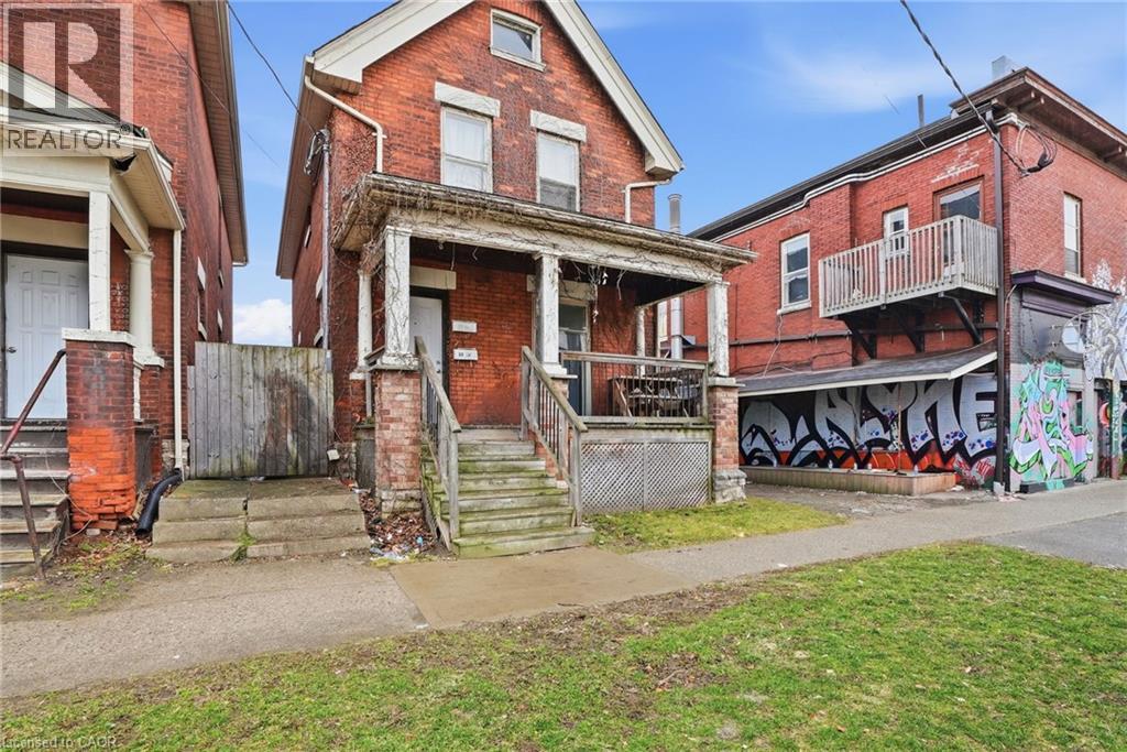 53 CHATHAM Street, Brantford, Ontario