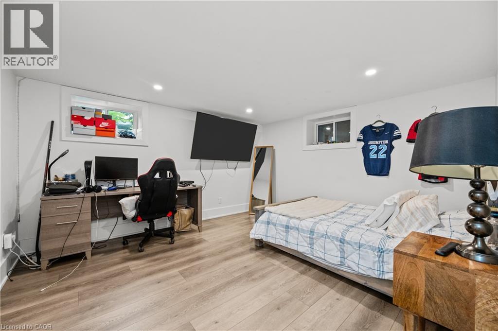 1390 Halifax Place, Burlington, Ontario  L7S 1J6 - Photo 28 - 40817630