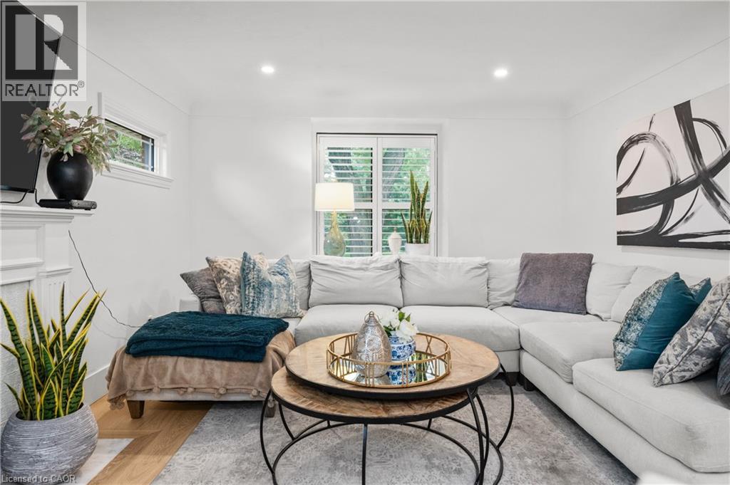 1390 Halifax Place, Burlington, Ontario  L7S 1J6 - Photo 9 - 40817630