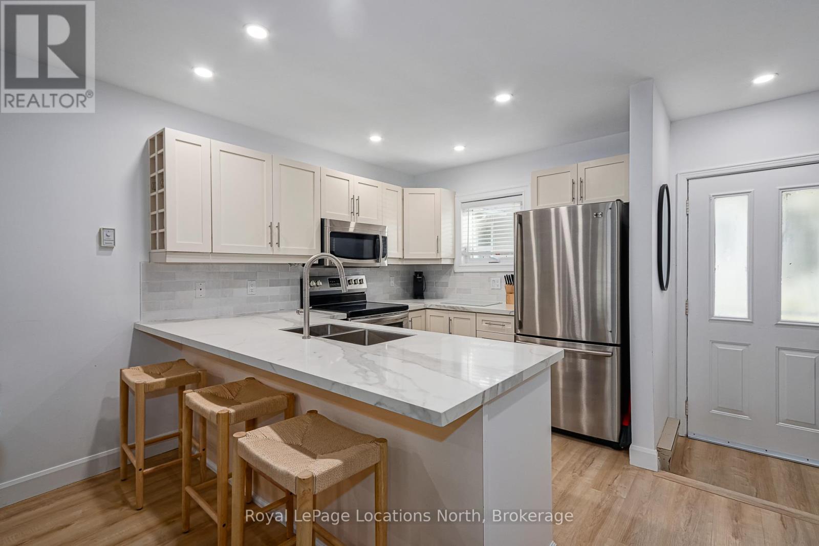 69 - 100 Alice Street W, Blue Mountains, Ontario  N0H 2P0 - Photo 3 - X12957634