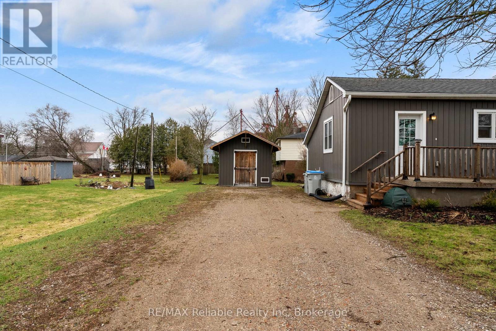 122 Victoria Street, Huron East, Ontario  N0K 1W0 - Photo 36 - X12957756