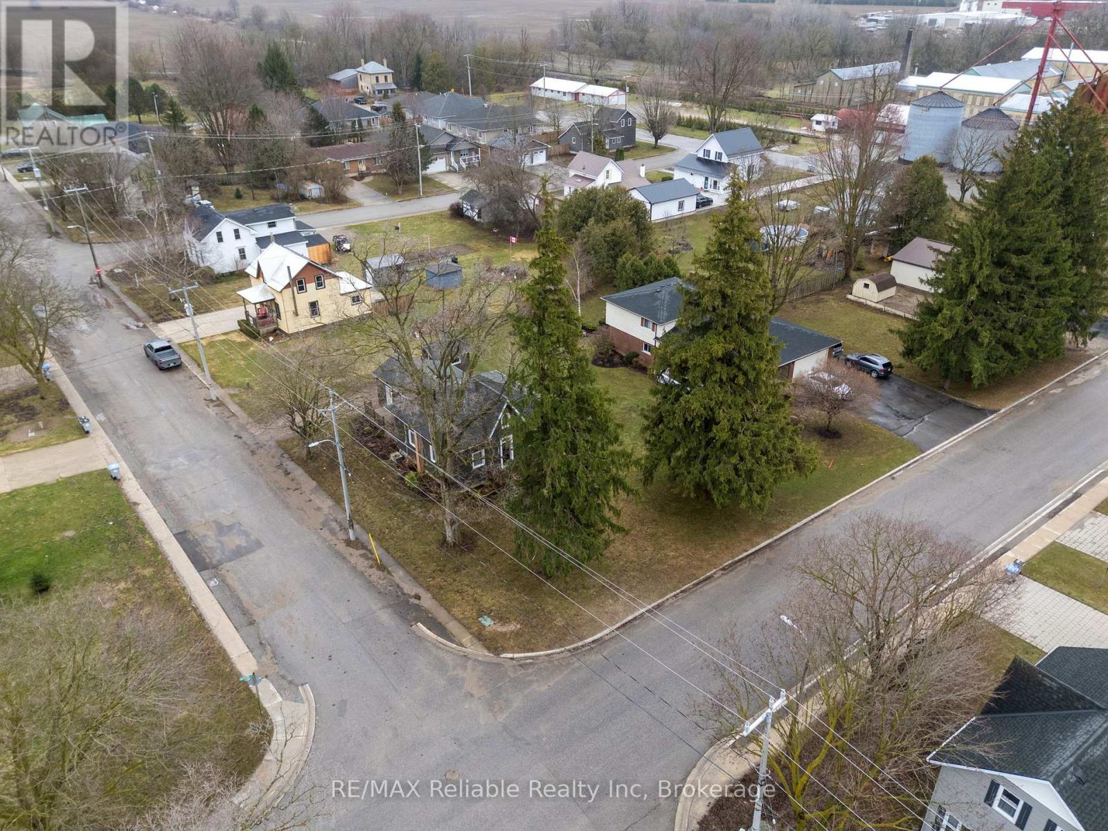 122 Victoria Street, Huron East, Ontario  N0K 1W0 - Photo 38 - X12957756