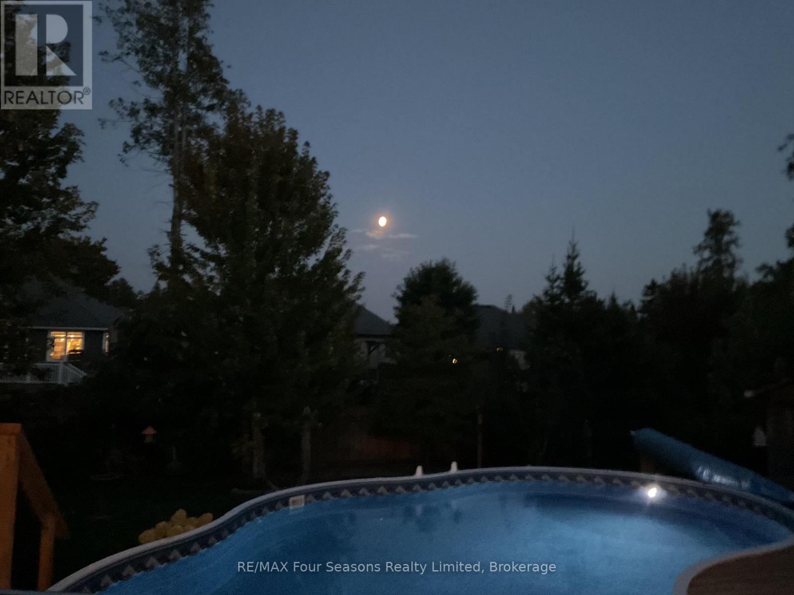 26 Fenton Drive, Saugeen Shores, Ontario  N0H 2C6 - Photo 6 - X12957948