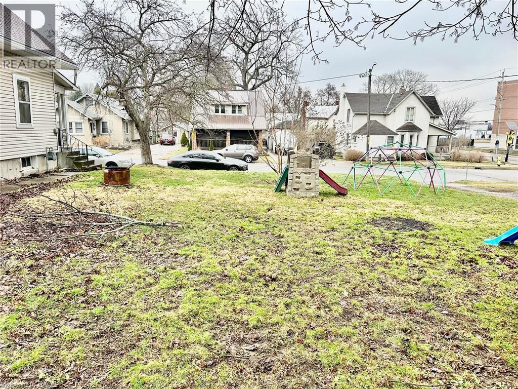 252 Robinson Street, Simcoe, Ontario  N3Y 1X5 - Photo 42 - 40817342