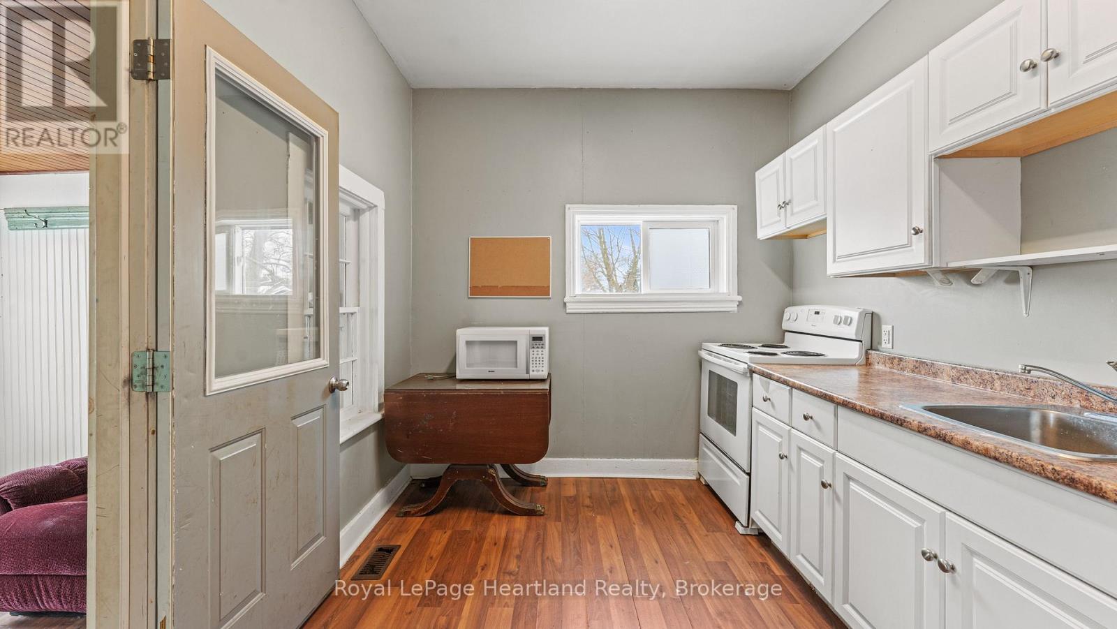 190 Albert Street, Central Huron, Ontario  N0M 1L0 - Photo 28 - X12958258