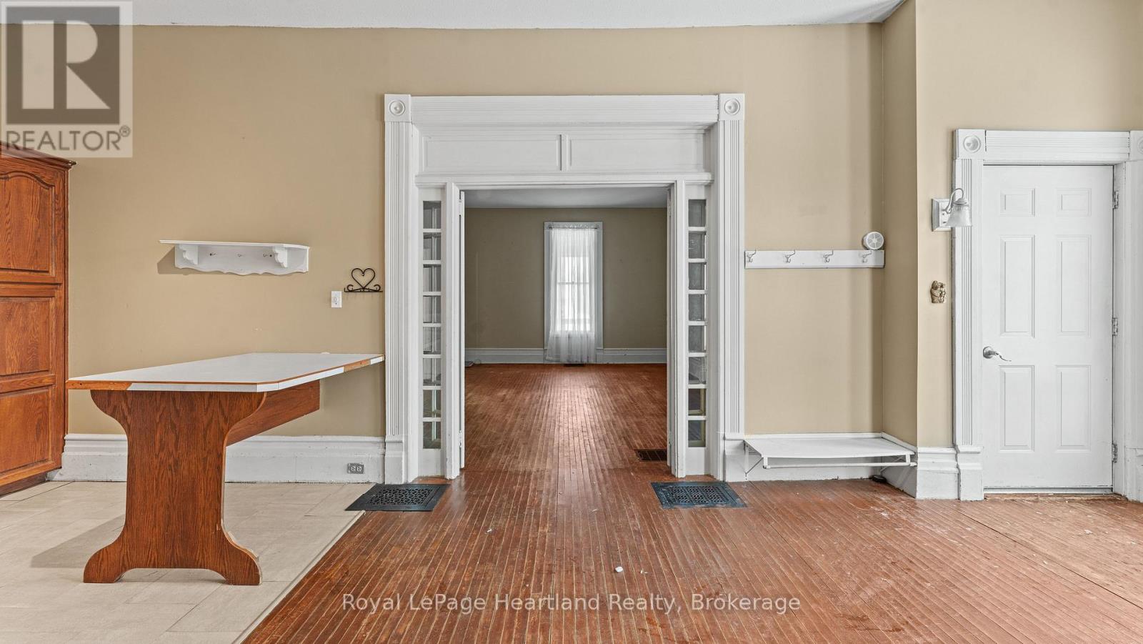 190 Albert Street, Central Huron, Ontario  N0M 1L0 - Photo 5 - X12958258