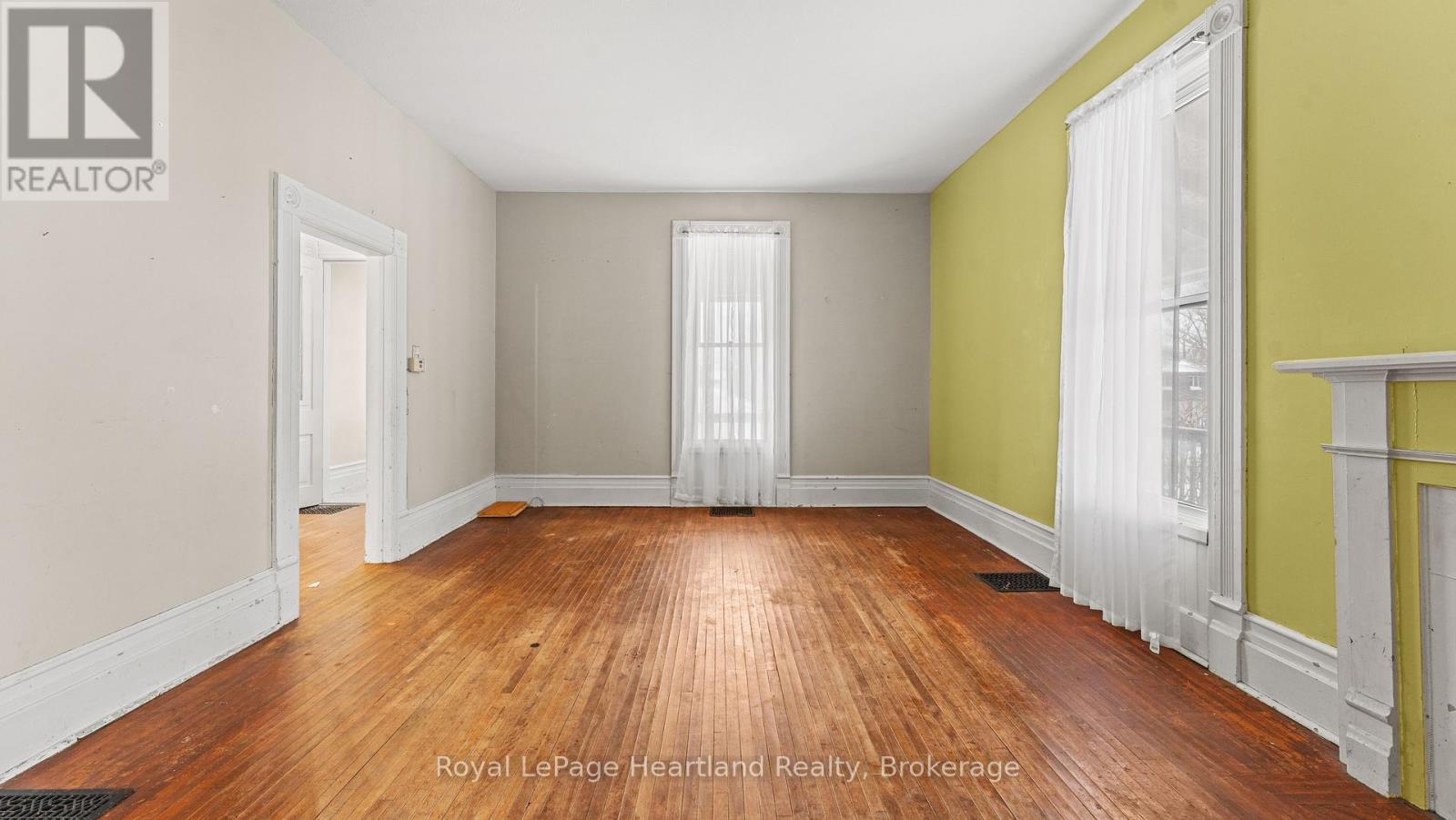 190 Albert Street, Central Huron, Ontario  N0M 1L0 - Photo 9 - X12958258