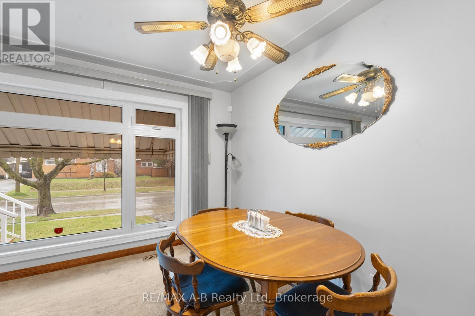 10 Clark Avenue, Kitchener, Ontario  N2C 1Y2 - Photo 6 - X12958666