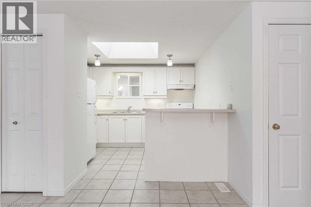 51 Boulder Crescent Unit# Upper, Guelph, Ontario  N1G 5A2 - Photo 10 - 40817717