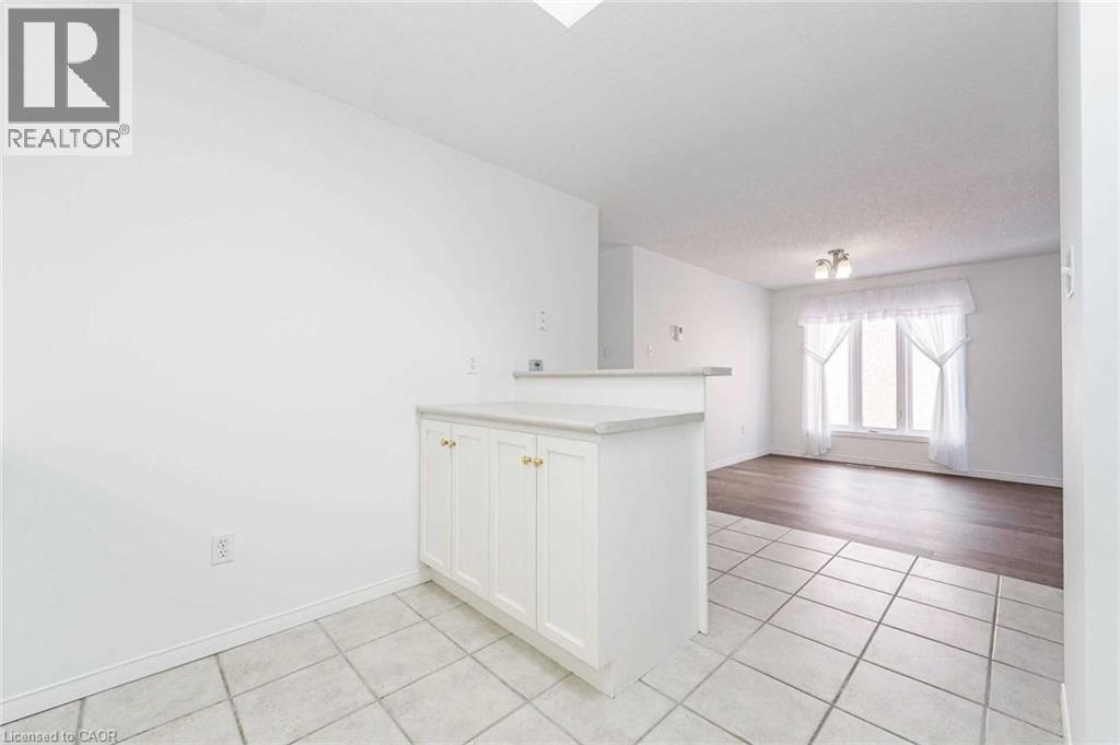 51 Boulder Crescent Unit# Upper, Guelph, Ontario  N1G 5A2 - Photo 16 - 40817717