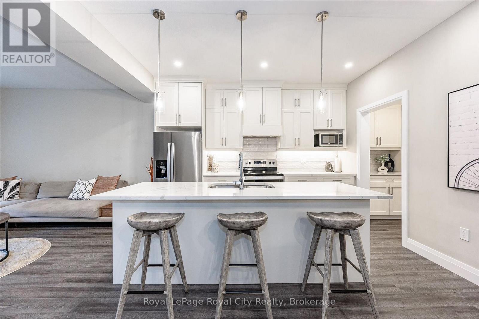 3 - 35 WIDEMAN BOULEVARD, Guelph, Ontario