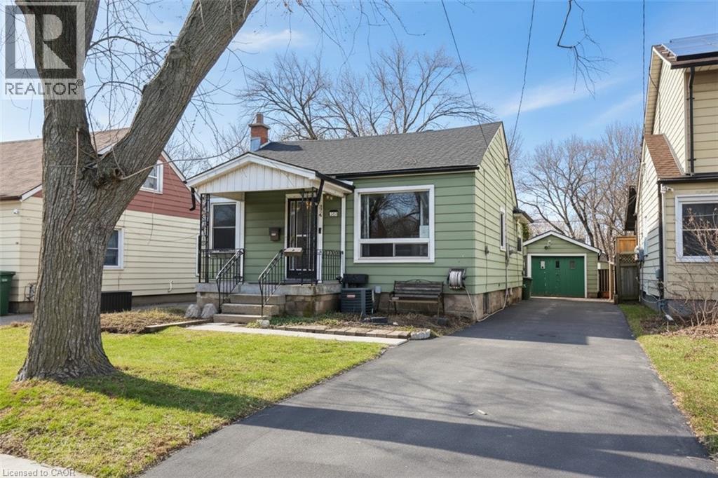 376 TRAGINA Avenue N, Hamilton, Ontario