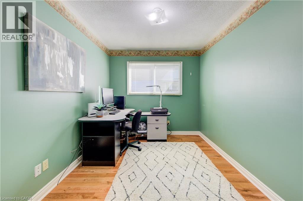 466 Dicenzo Drive, Hamilton, Ontario  L9B 2C4 - Photo 23 - 40817380