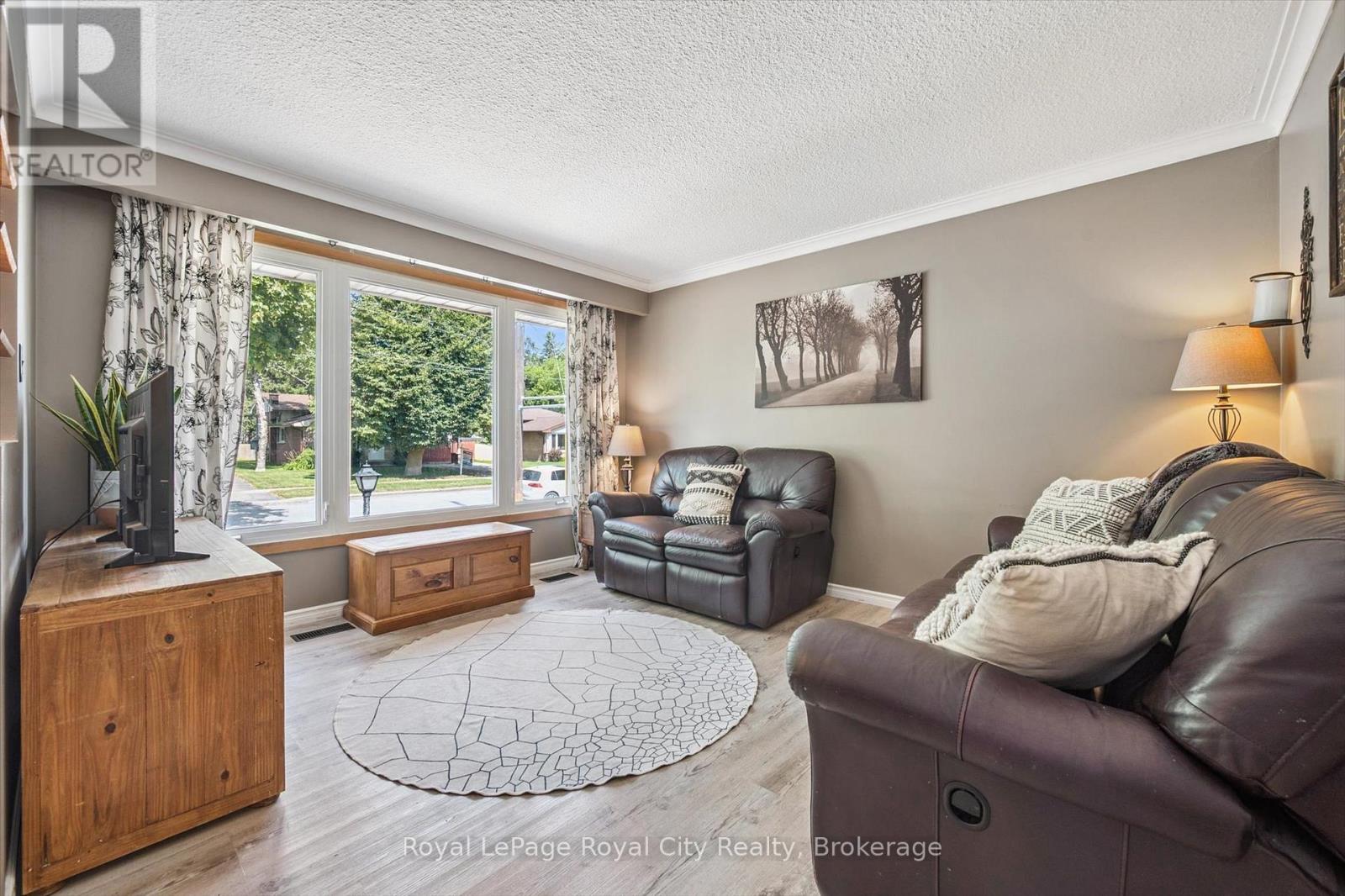 24 Julia Drive, Guelph, Ontario  N1H 5W1 - Photo 8 - X12959340