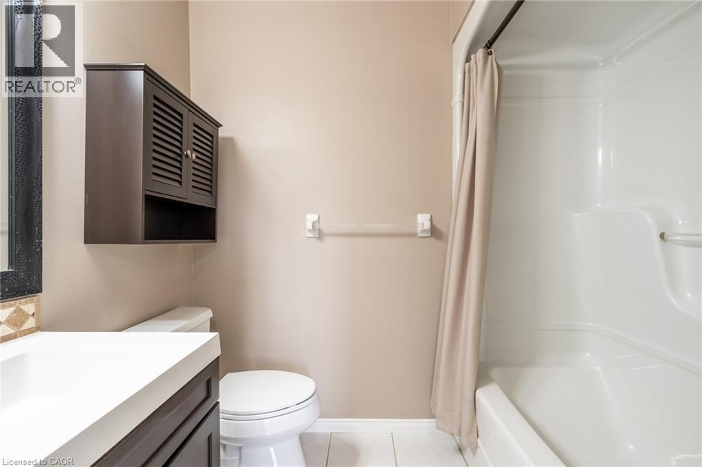 266 Limeridge Road E Unit# 1, Hamilton, Ontario  L9A 2S7 - Photo 18 - 40817833