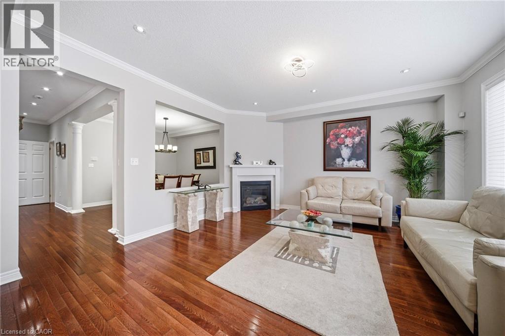 884 Stoutt Crescent, Milton, Ontario  L9T 7R1 - Photo 9 - 40816606