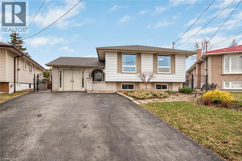 138 GREENINGDON Drive, Hamilton, Ontario