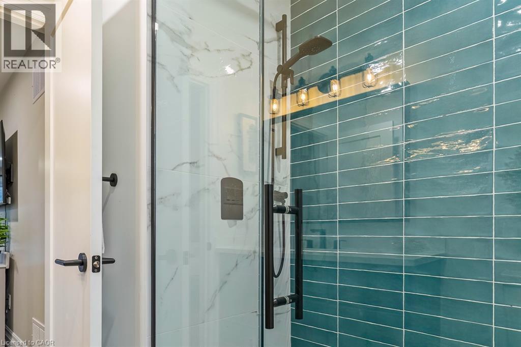 1 Parkway Place, Hamilton, Ontario  L9H 6K3 - Photo 26 - 40816665