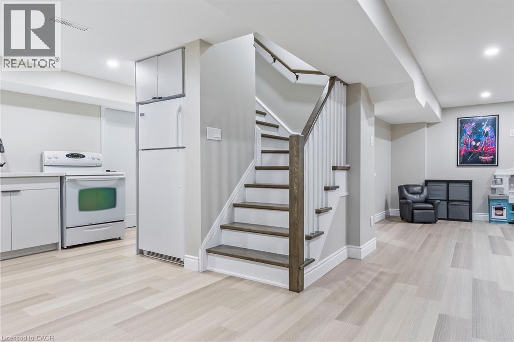 1 Parkway Place, Hamilton, Ontario  L9H 6K3 - Photo 33 - 40816665